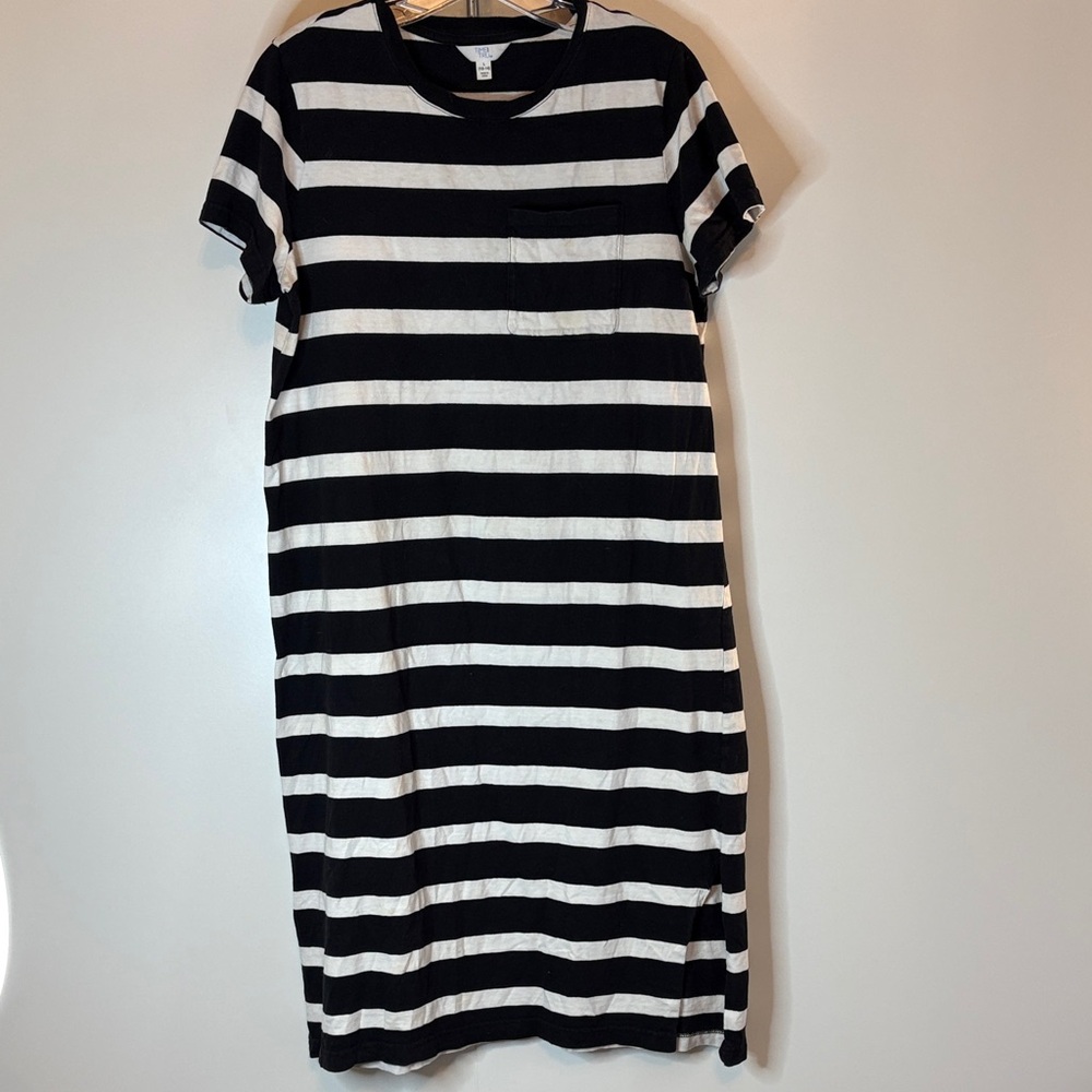 Time and Tru Black and White Striped Midi T-Shirt Dress